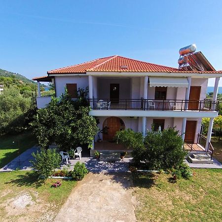 Athina Hotell Koinyra Exteriör bild