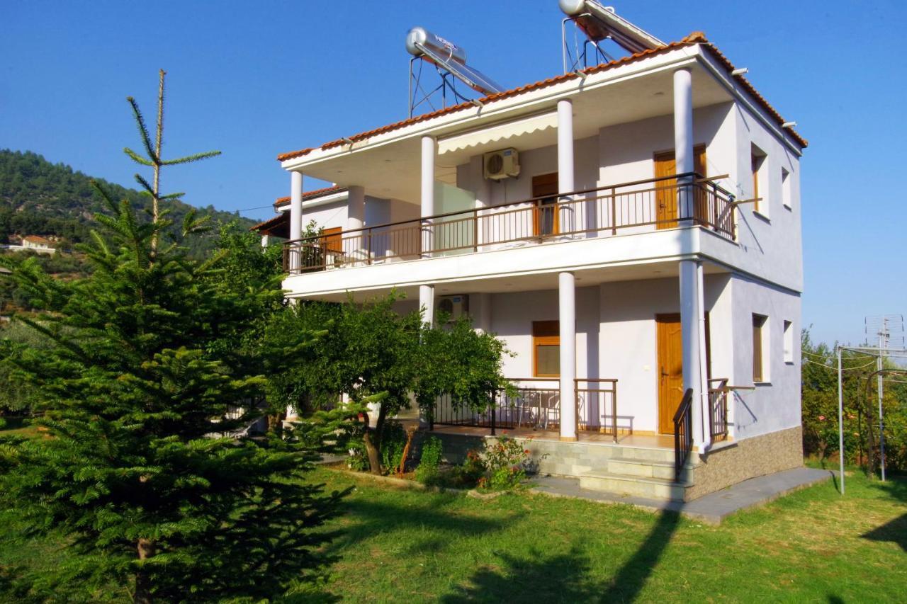 Athina Hotell Koinyra Exteriör bild